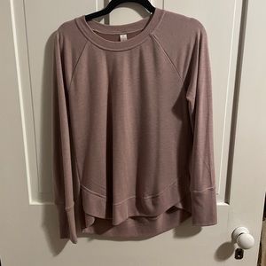curved hem athletic sweater